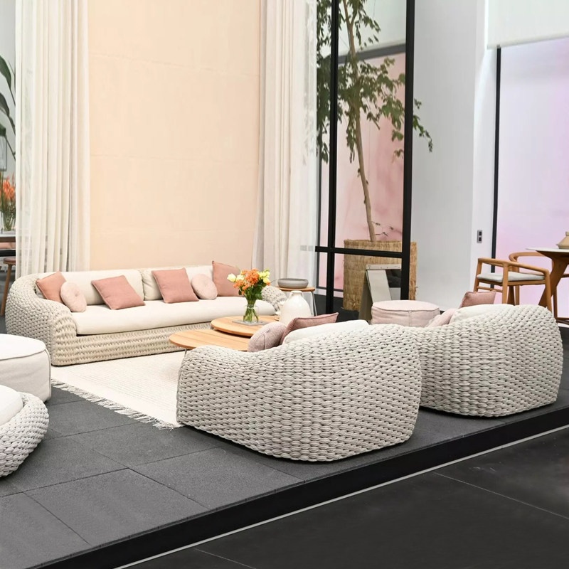 Modern Minimalist Outdoor Sofa - Outdoor Furniture Europe recension och pris